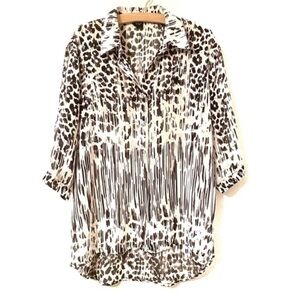 Focus Lifestyle animal print zebra black and white button down Hi Lo blouse